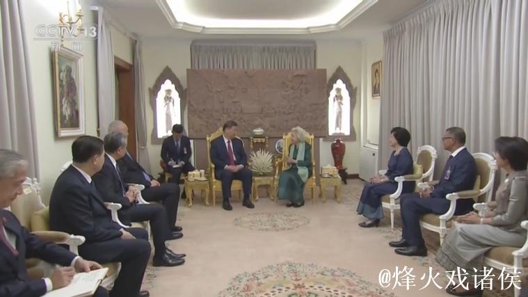 习近平会见柬埔寨国王西哈莫尼 习近平会见柬埔寨国王西哈莫尼